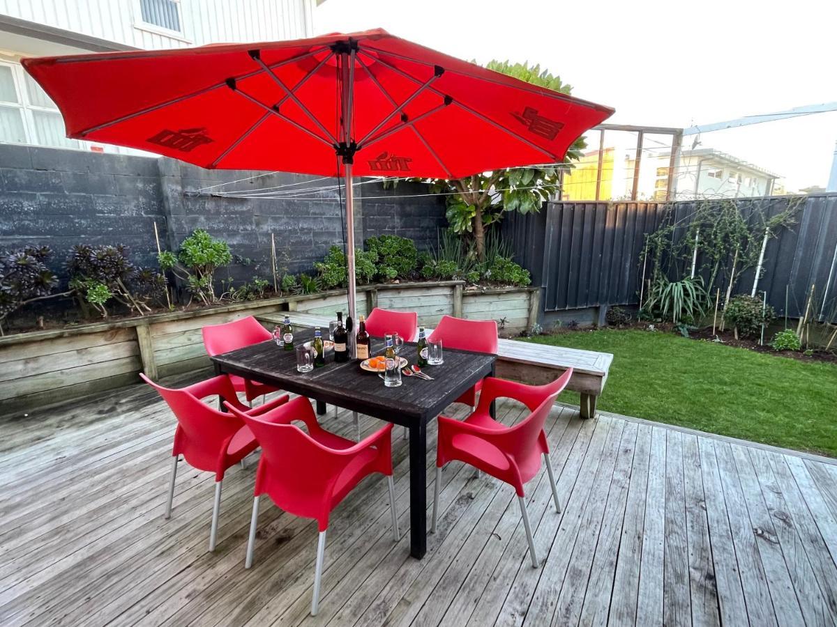 Ocean Front East End Beach House New Plymouth Exterior foto